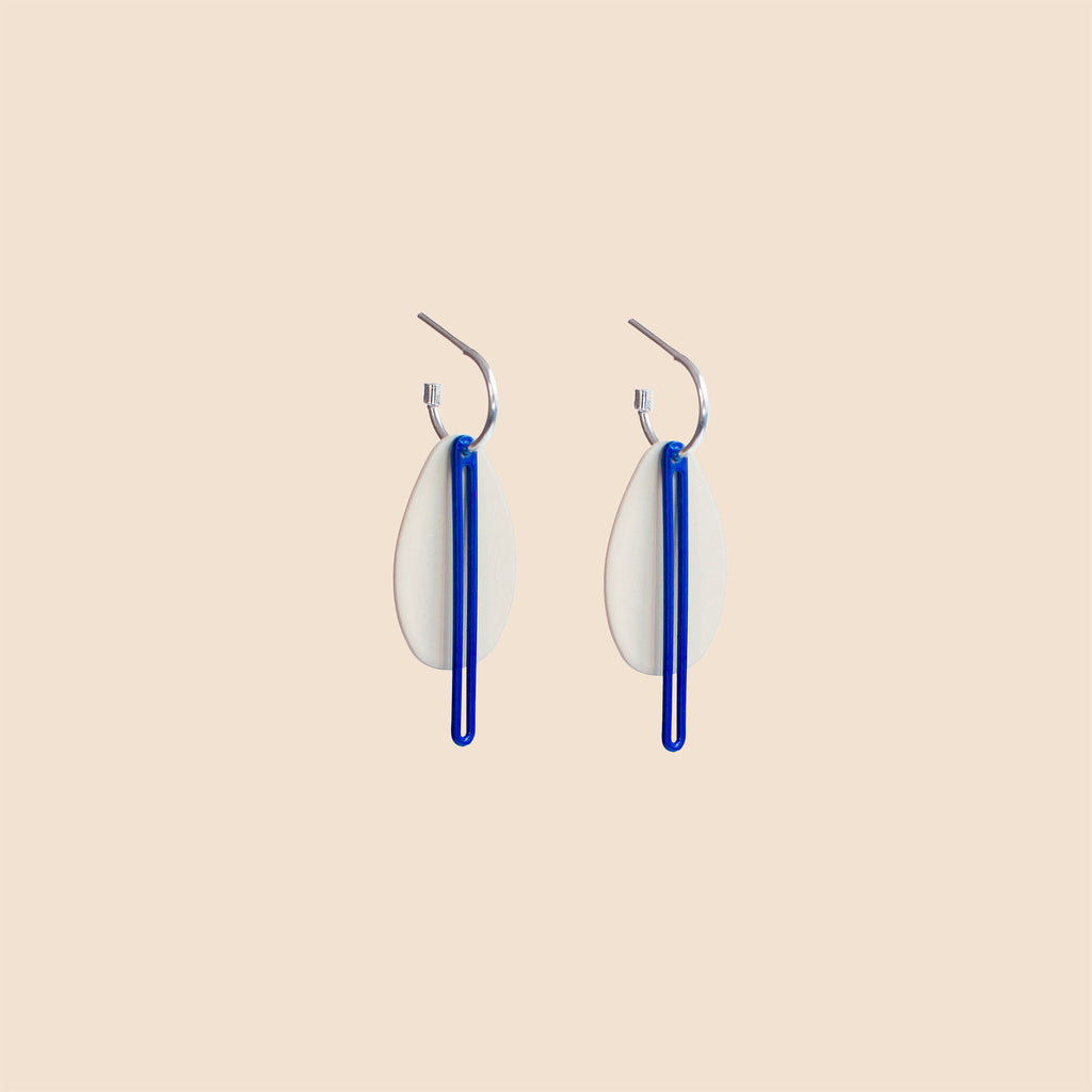 Oval Medium Earrings - Cream/Blue